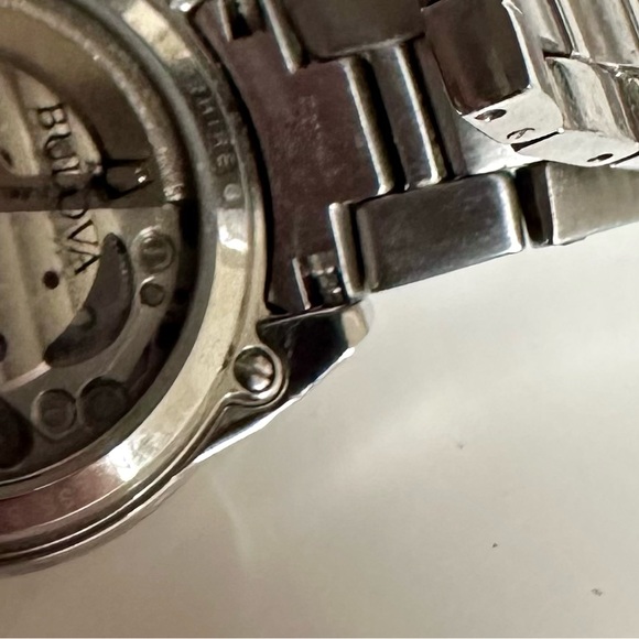 SoldCross listed. Bulova Classic Blue Mother of Pearl/diamond/sapphire - 96P191 - Picture 5 of 8